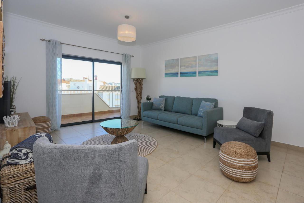 3 Bedroom Apartment With Indoor Pool Central לאגוּ‏ש מראה חיצוני תמונה