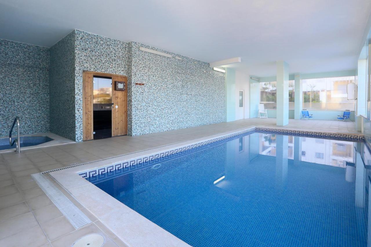 3 Bedroom Apartment With Indoor Pool Central לאגוּ‏ש מראה חיצוני תמונה