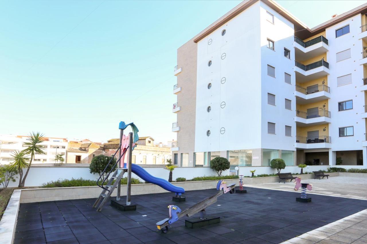 3 Bedroom Apartment With Indoor Pool Central לאגוּ‏ש מראה חיצוני תמונה