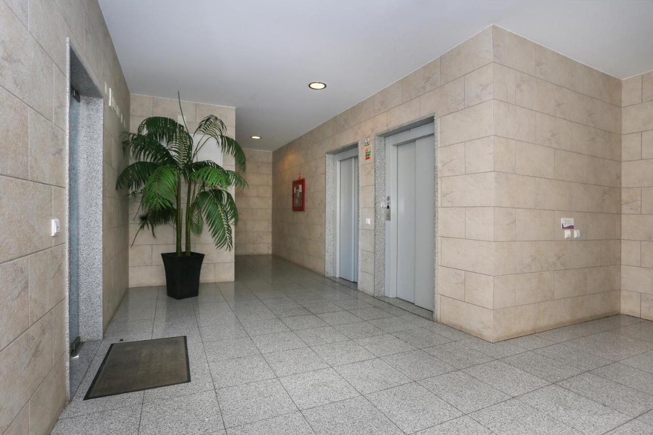 3 Bedroom Apartment With Indoor Pool Central לאגוּ‏ש מראה חיצוני תמונה